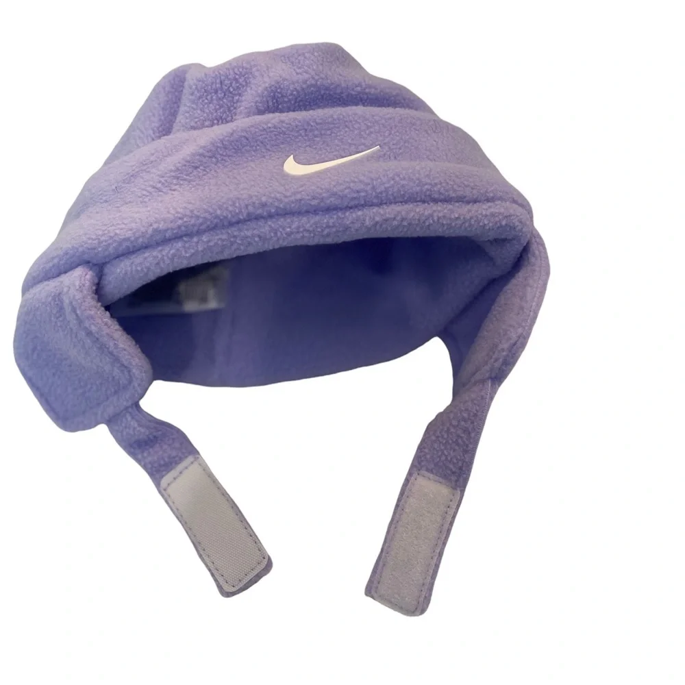 NIKE Baby Fleece Hat and Mittens 2 Piece Set in Purple Pulse